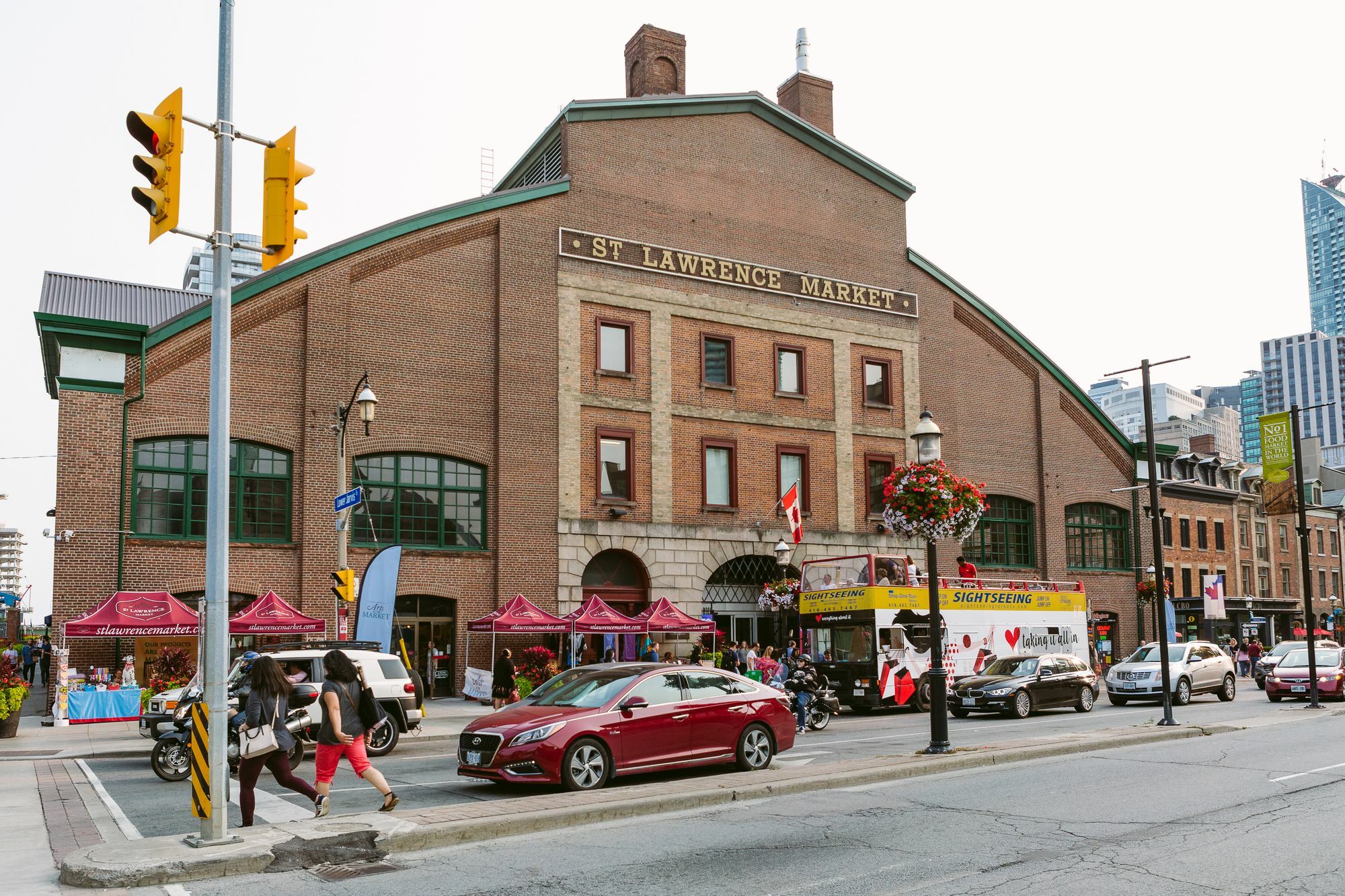 Quickstay - Luxury Executive In Yorkville Toronto Exterior photo