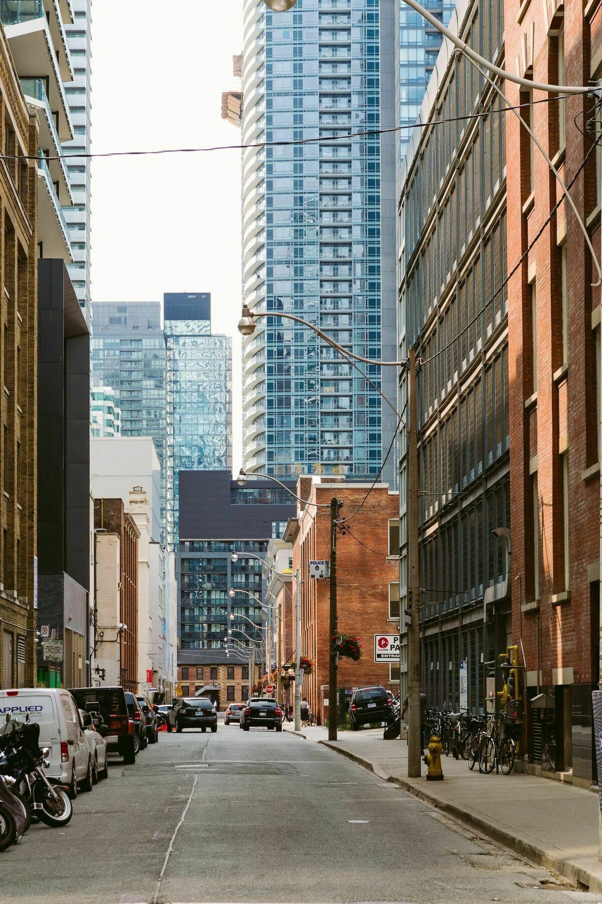 Quickstay - Luxury Executive In Yorkville Toronto Exterior photo