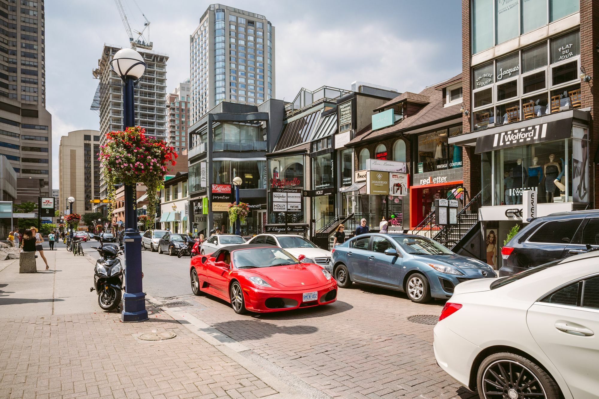 Quickstay - Luxury Executive In Yorkville Toronto Exterior photo